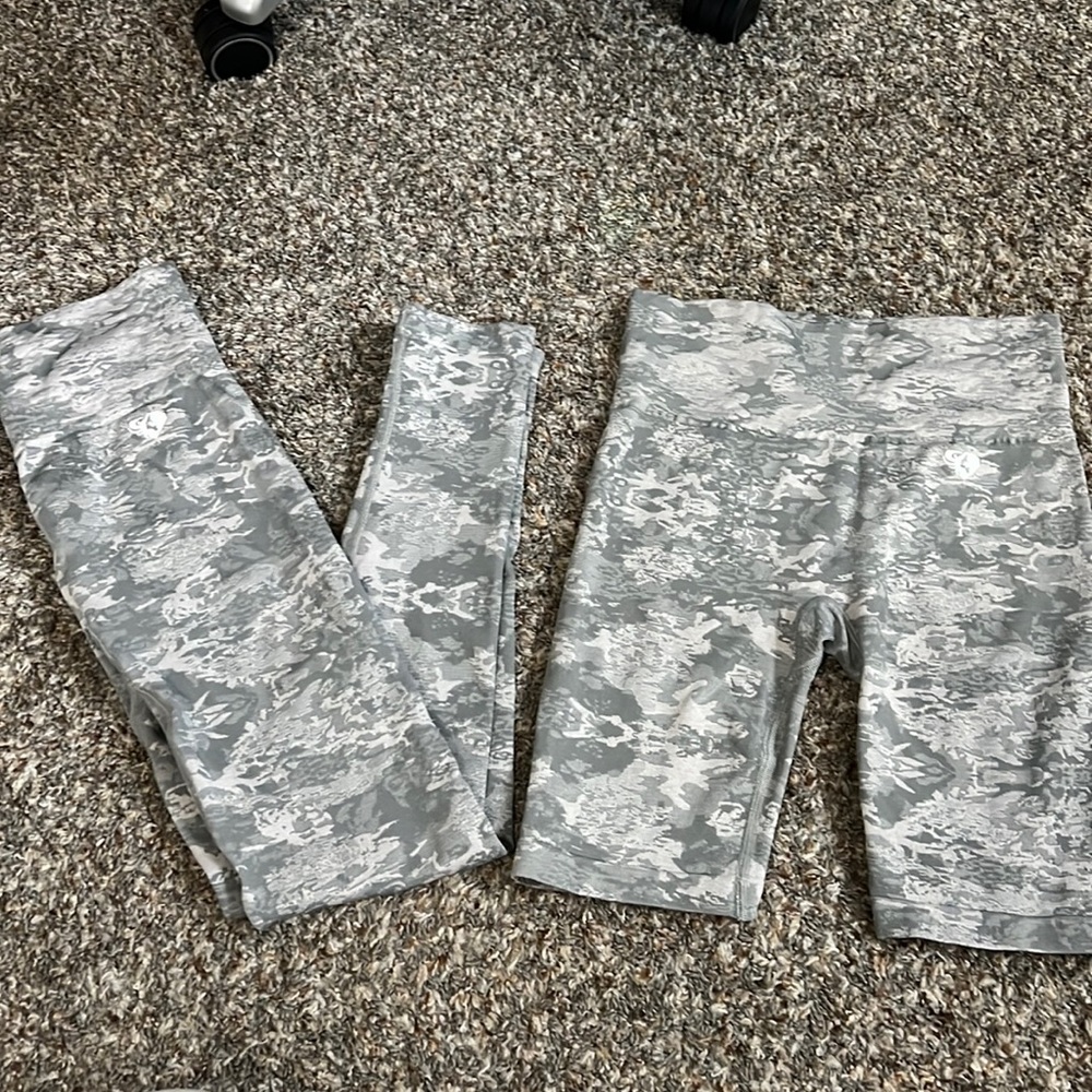 Women’s Best camp leggings and shorts (can be sold separately)
